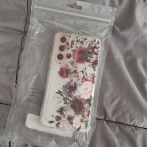 Floral Pattern Phone Case - White and Purple
